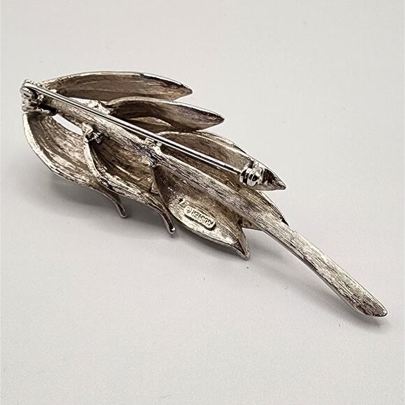 Vintage Kramer Silver Leaf Brooch 1950s Brushed Rhodium Modernist Pin Signed - Picture 3 of 6